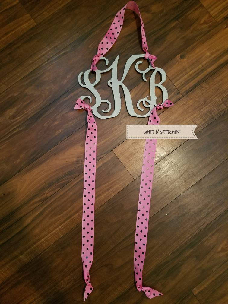 Bow hanger, monogram bow hanger, girl hairbow hanger, initial bow hanger, custom bow hanger